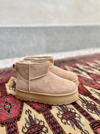 Stivaletto platform beige