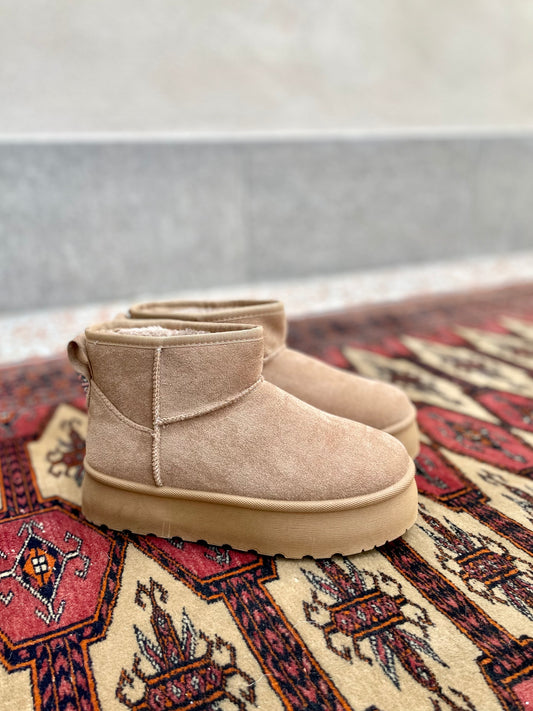 Stivaletto platform beige