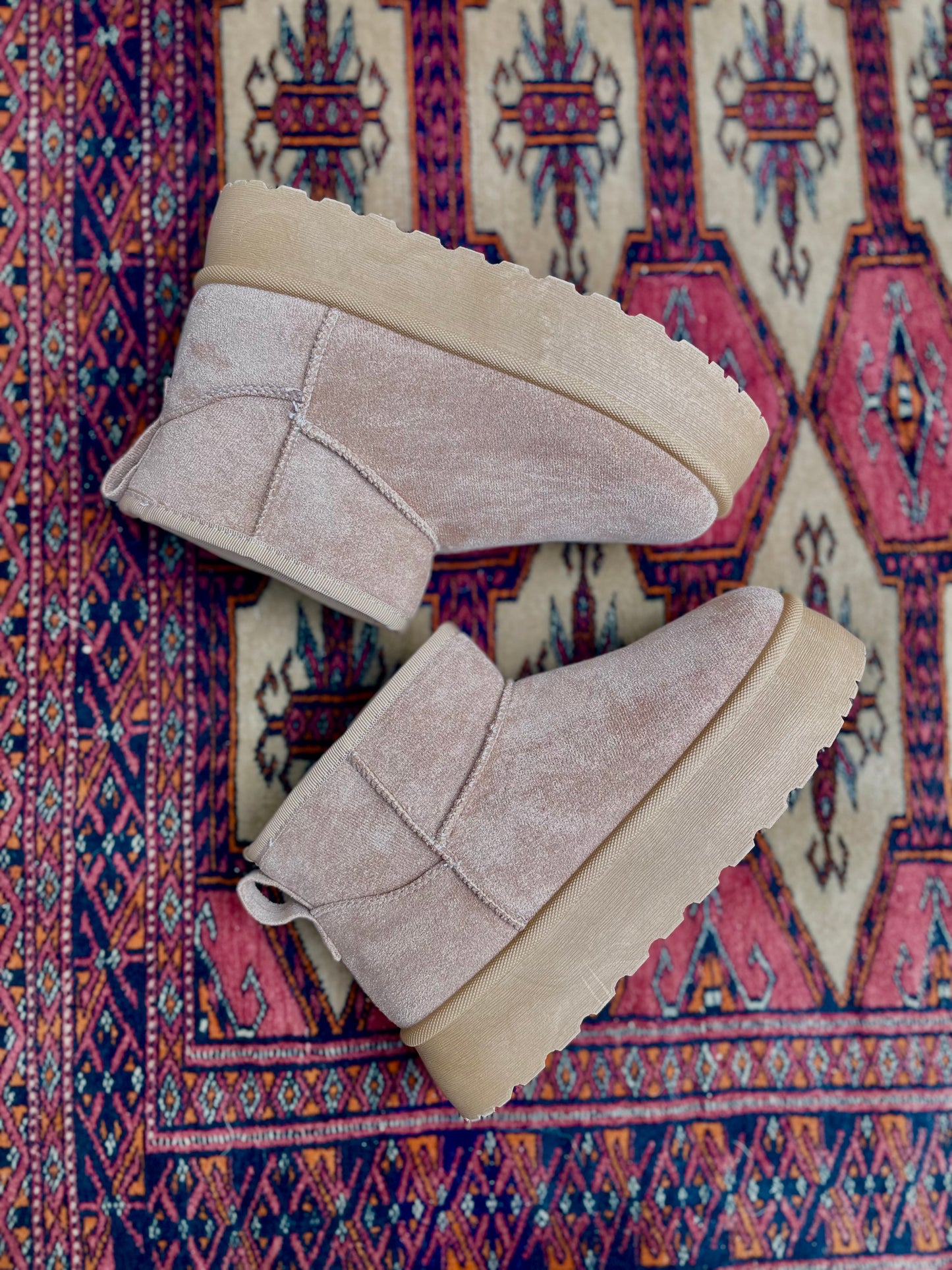 Stivaletto platform beige