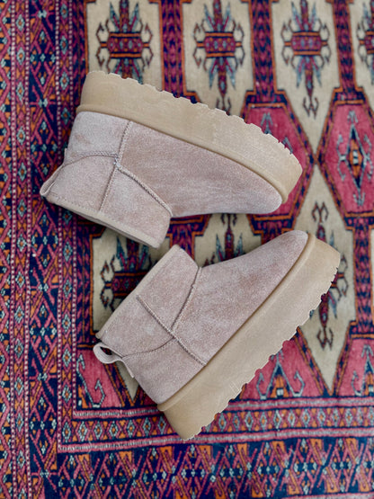 Stivaletto platform beige