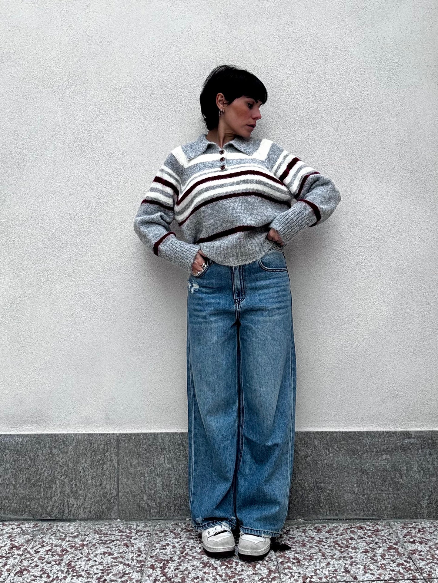 Jeans Wide Leg con strappo