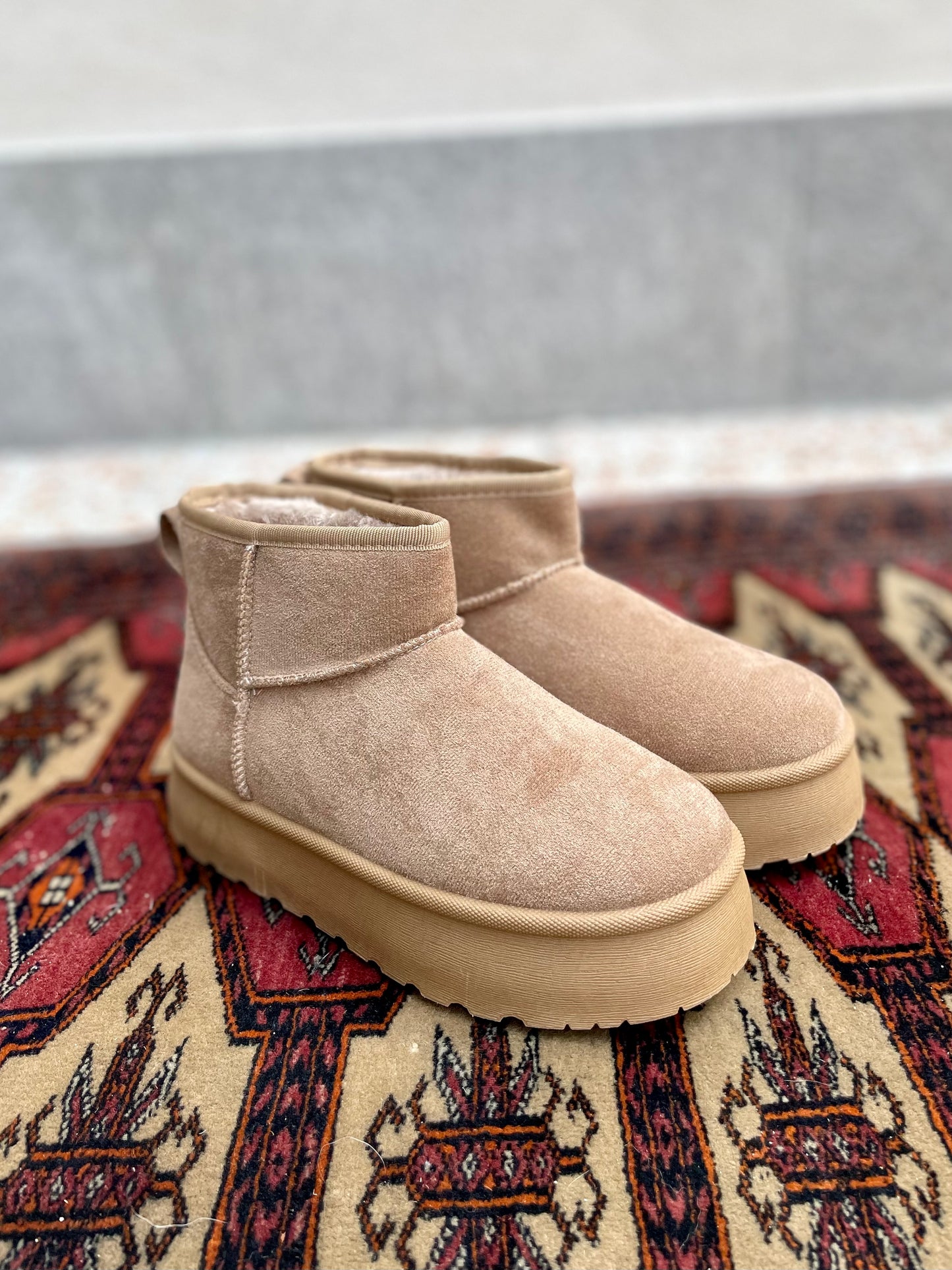 Stivaletto platform beige