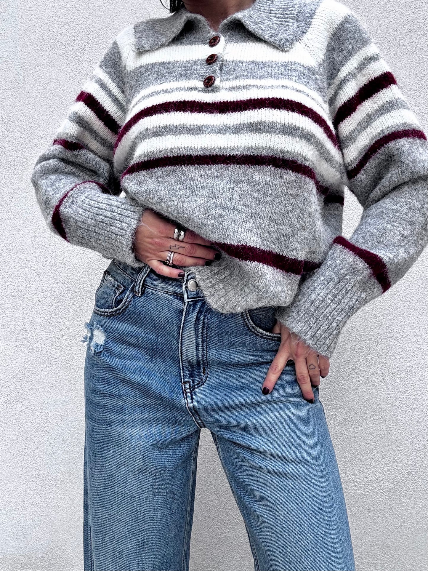 Jeans Wide Leg con strappo