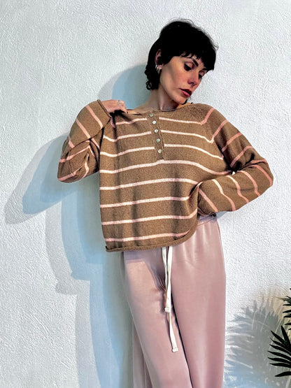 Maglia a righe con bottoni
