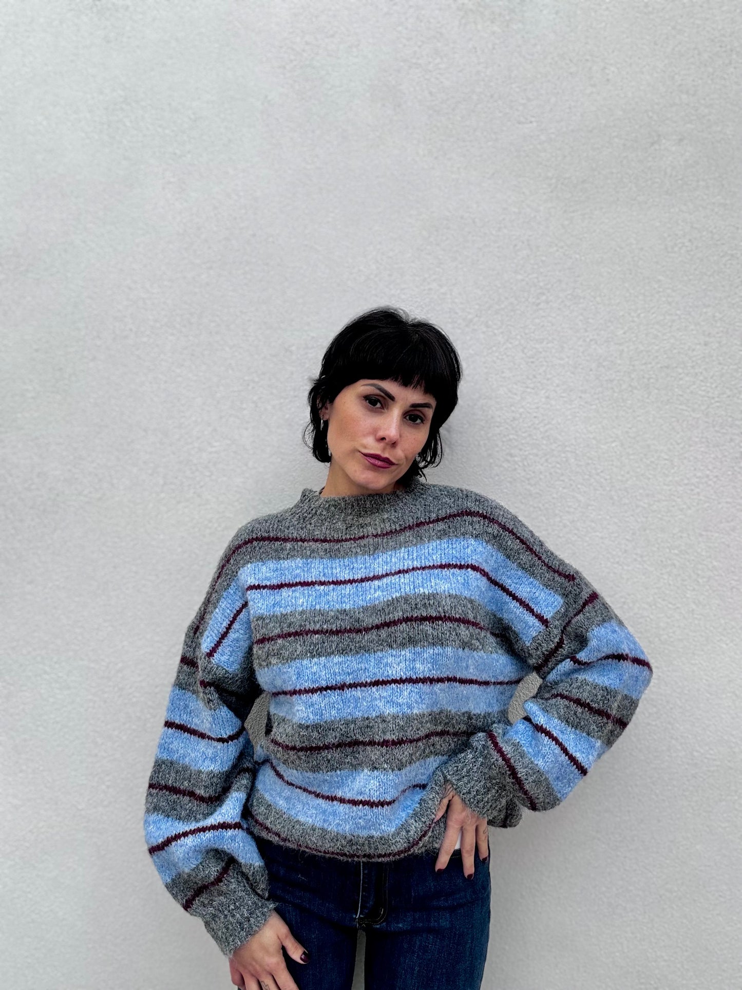 Maglioncino rigato manica a sbuffo