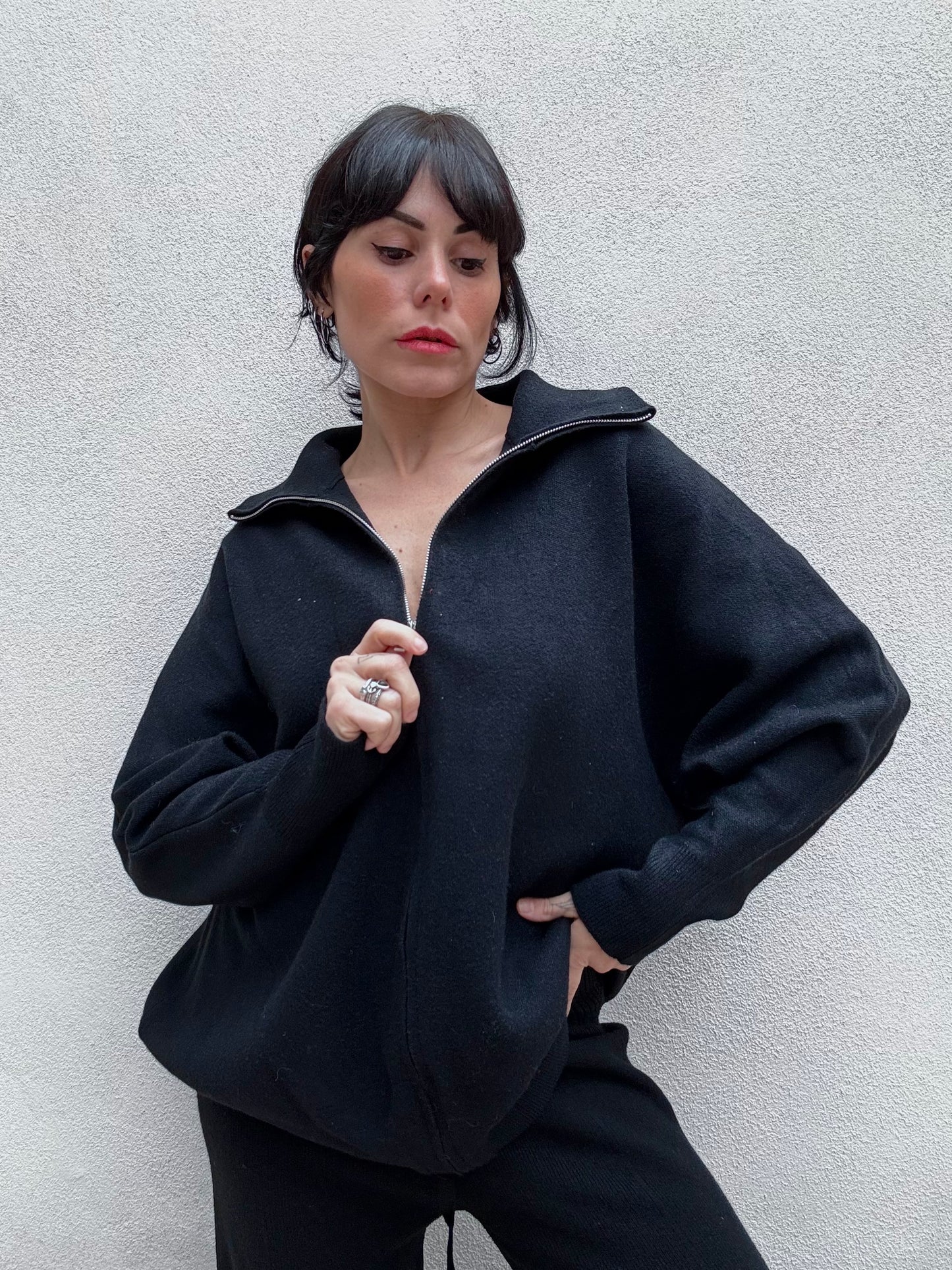 Maglione nero zip