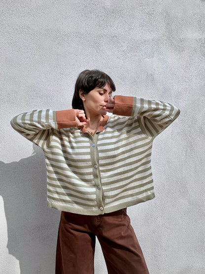 Cardigan a righe con profili