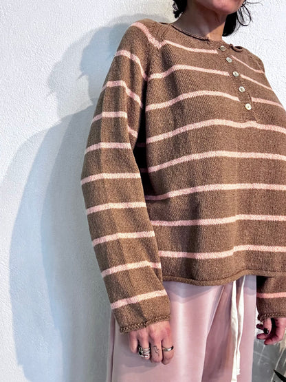 Maglia a righe con bottoni